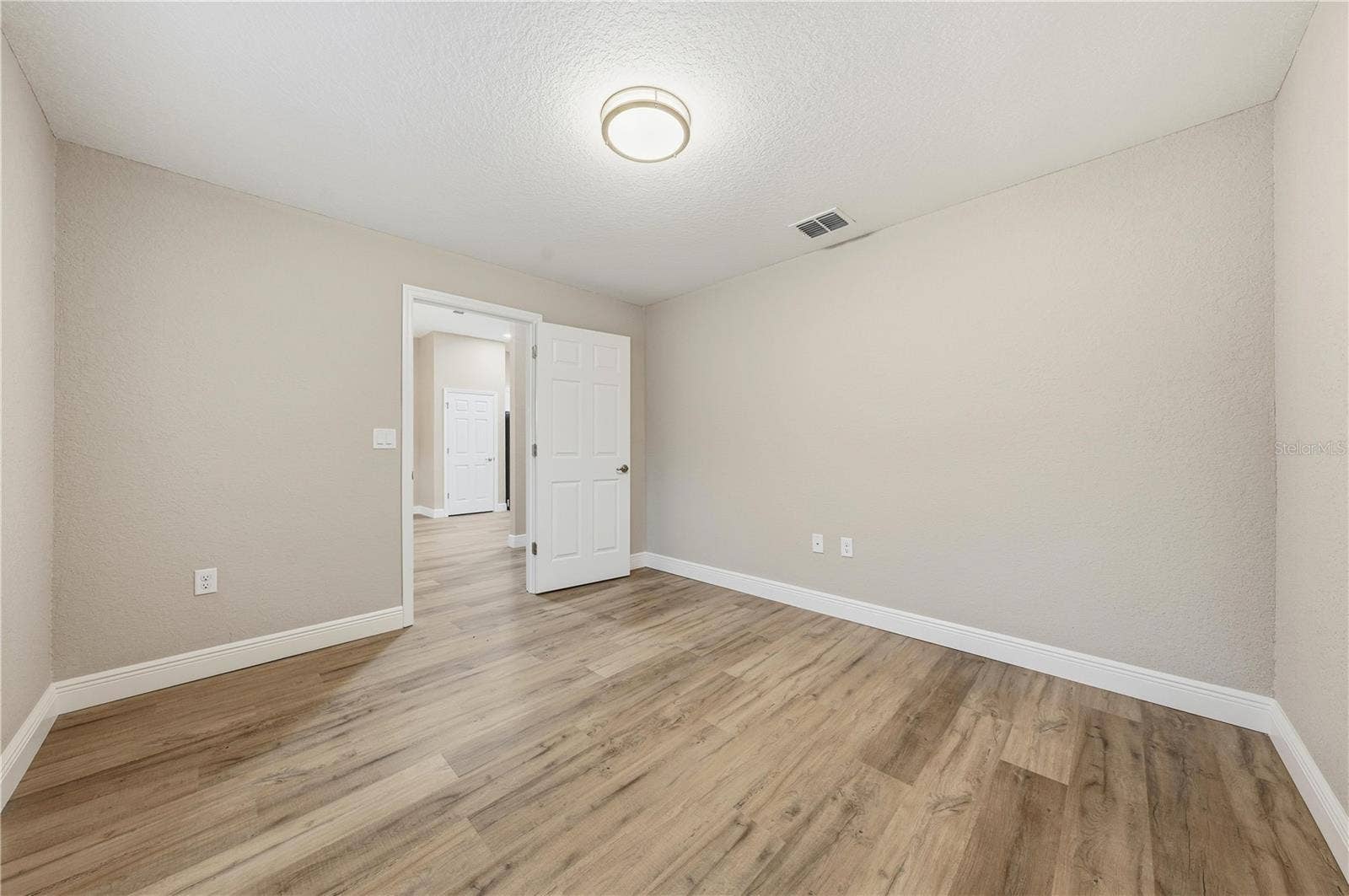 24891 NW FALCON AVENUE, Dunnellon, FL 34431 24891 NW FALCON AVENUE, Dunnellon, FL 34431