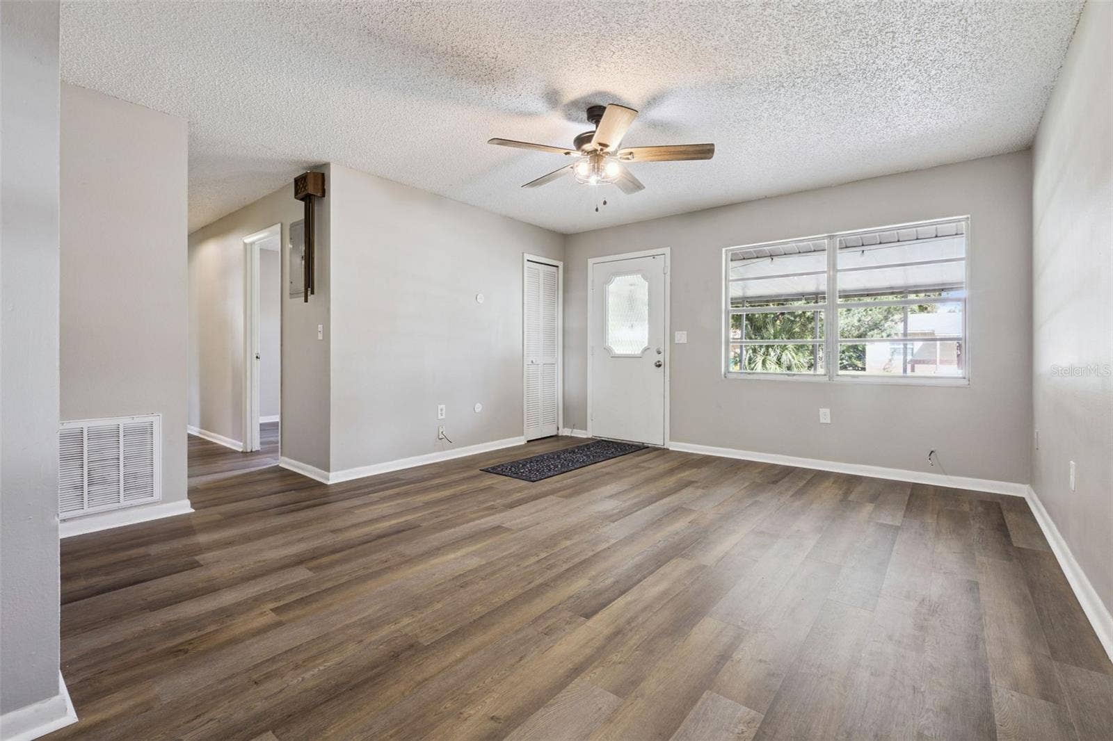 416 WINNERS CIRCLE, Lady Lake, FL 32159 Living Room - 13.2 X 14.9