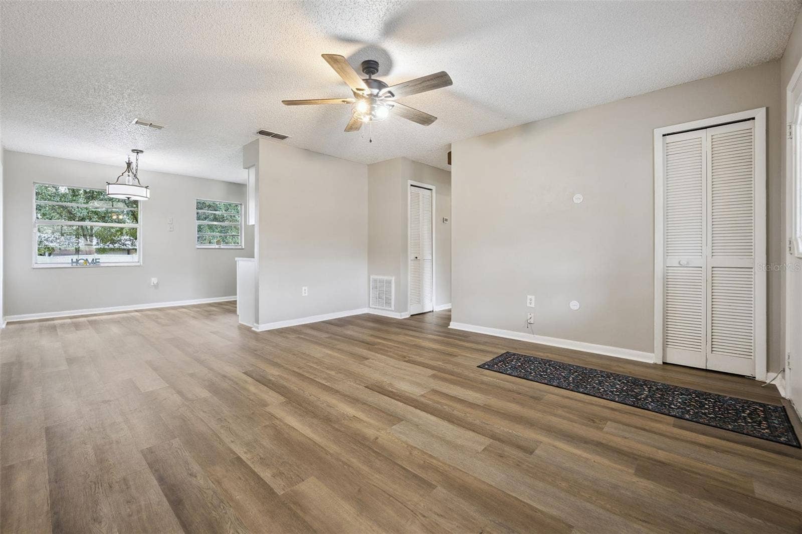 416 WINNERS CIRCLE, Lady Lake, FL 32159 Living/Family Room