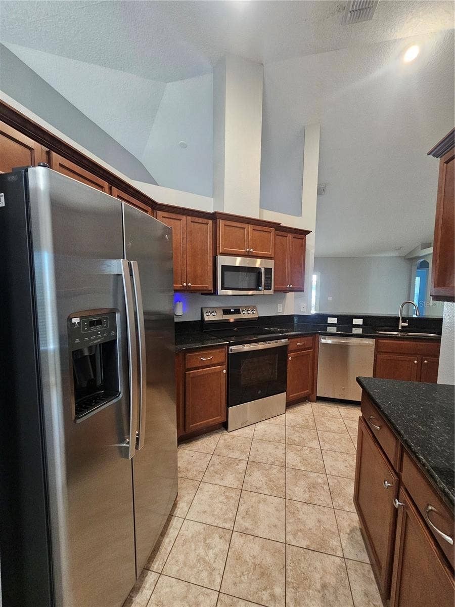 12141 137TH STREET N, Largo, FL 33774 12141 137TH STREET N, Largo, FL 33774