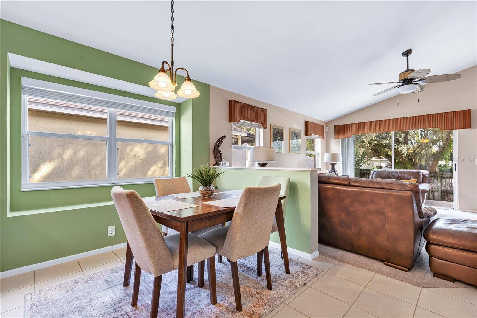 1248 WOODFIELD OAKS DRIVE, Apopka, FL 32703 Breakfast Nook