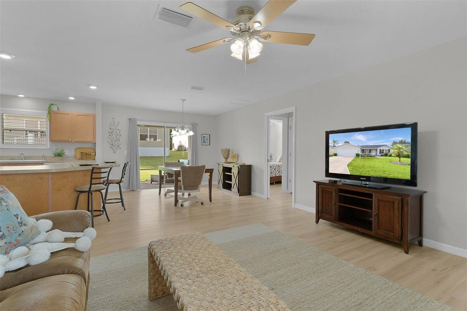 280 KNOLL PLACE, The Villages, FL 32162