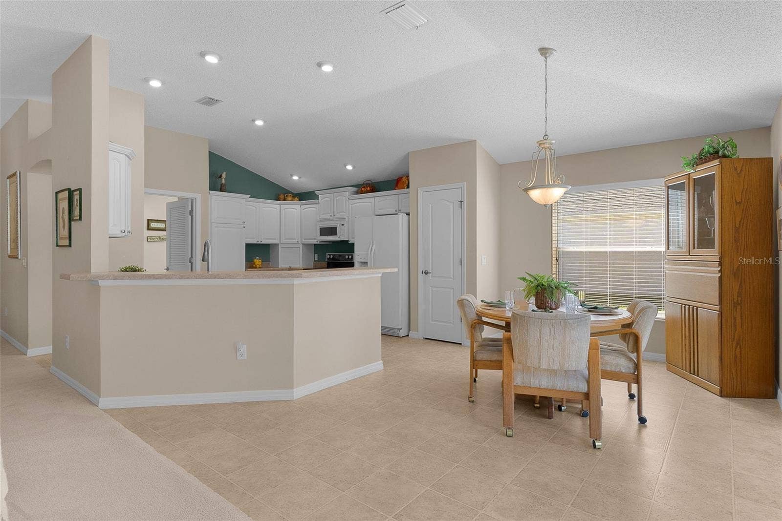 2908 MANOR DOWNS, The Villages, FL 32162 2908 MANOR DOWNS, The Villages, FL 32162