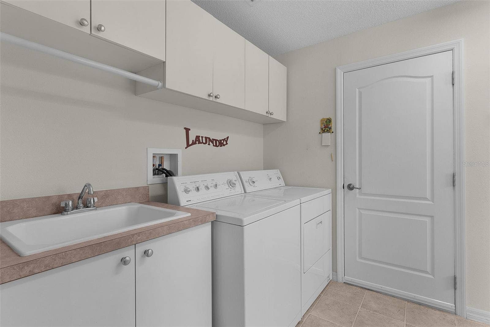 2908 MANOR DOWNS, The Villages, FL 32162 2908 MANOR DOWNS, The Villages, FL 32162