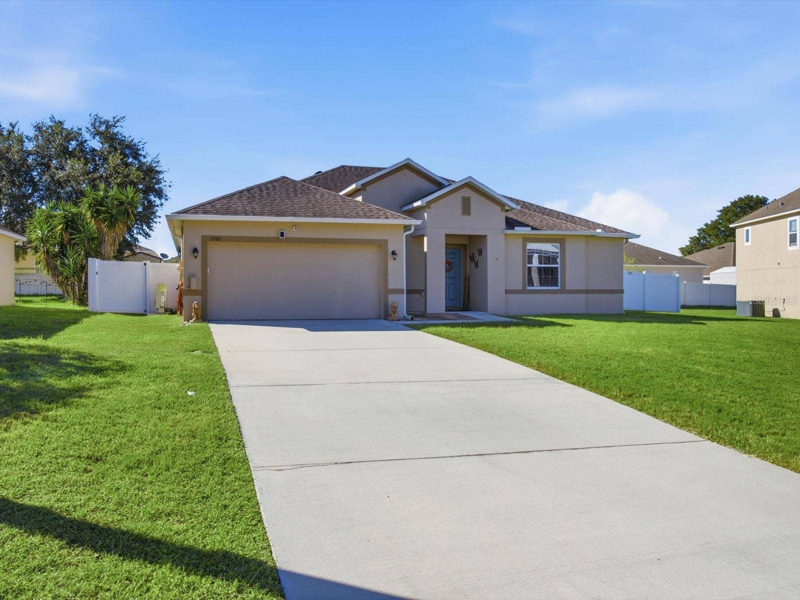 1707 HOOFPRINT COURT, Fruitland Park, FL 34731