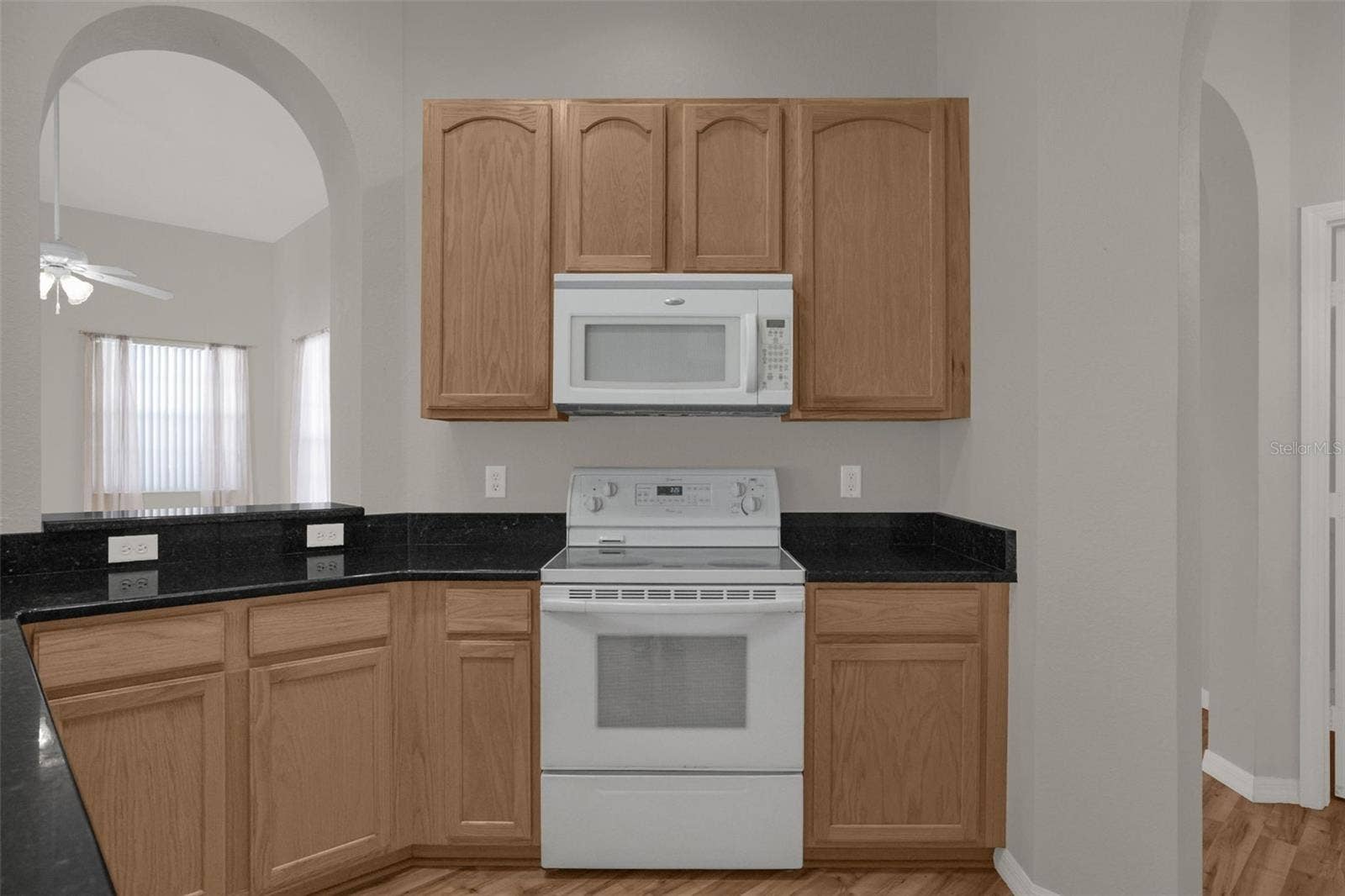 17648 SE 119TH AVENUE ROAD, Summerfield, FL 34491 Kitchen