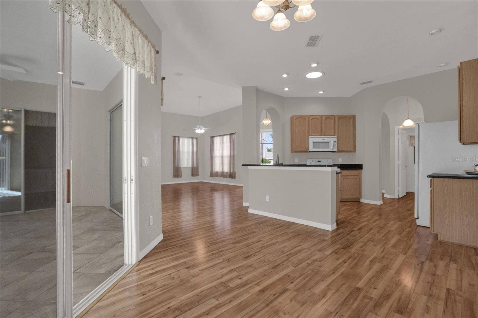 17648 SE 119TH AVENUE ROAD, Summerfield, FL 34491 Breakfast/Kitcheb