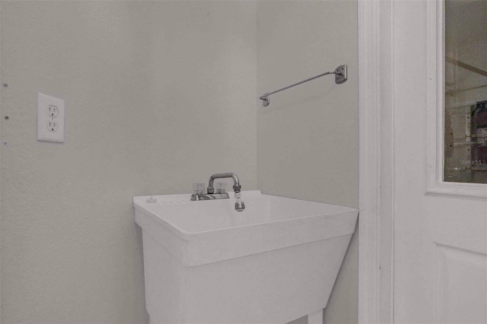 17648 SE 119TH AVENUE ROAD, Summerfield, FL 34491 Laundry Rm