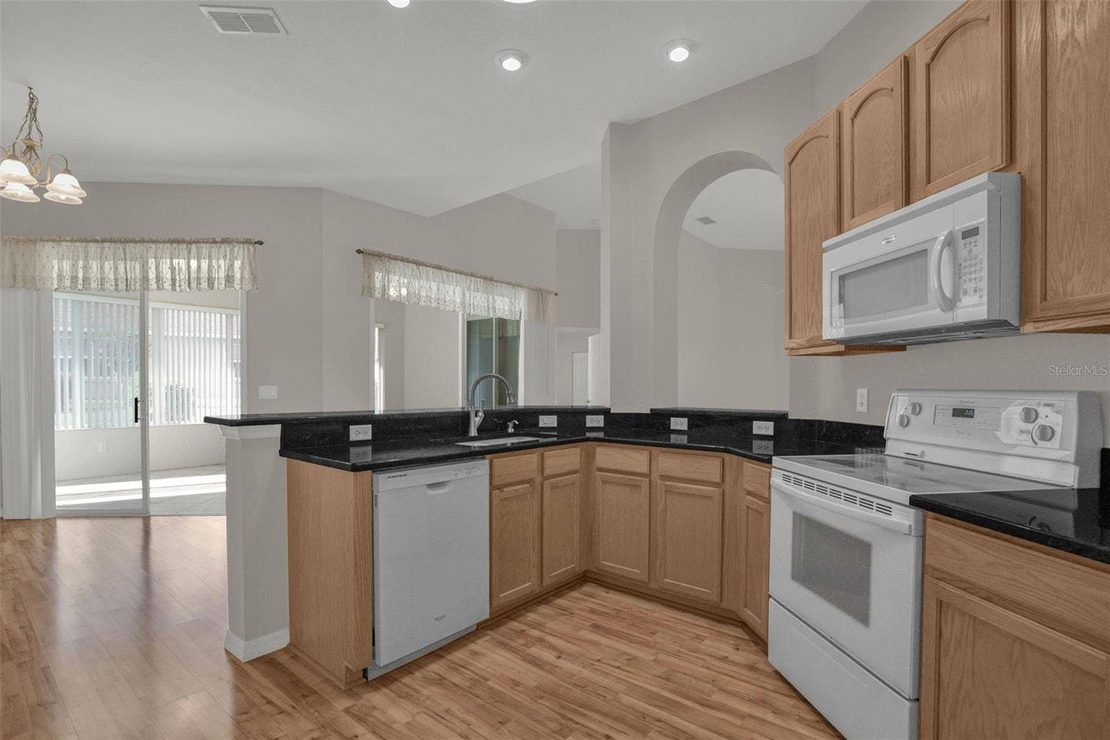 17648 SE 119TH AVENUE ROAD, Summerfield, FL 34491 Kitchen