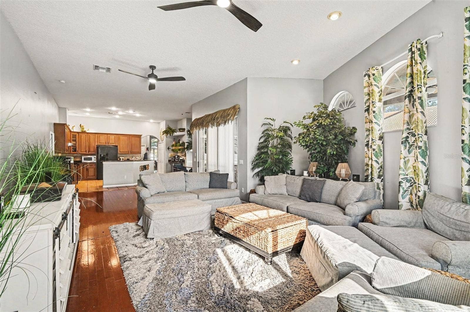 1325 TALL MAPLE LOOP, Oviedo, FL 32765 1325 TALL MAPLE LOOP, Oviedo, FL 32765