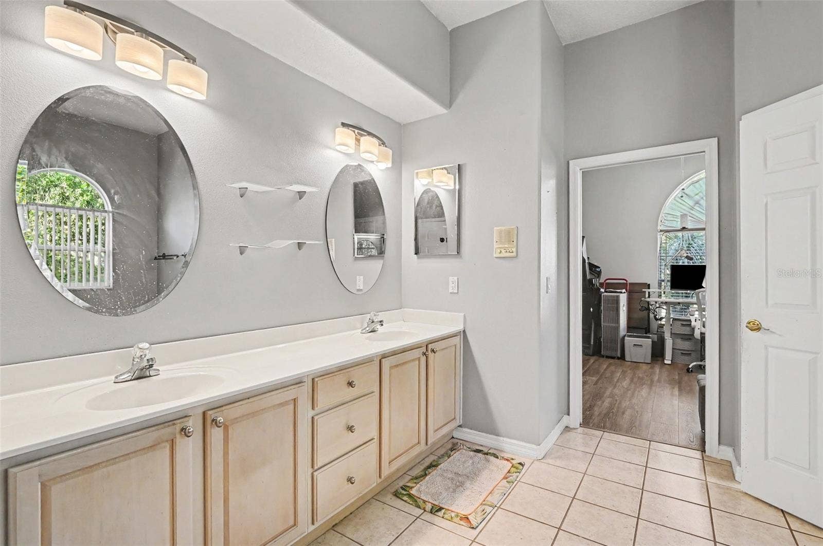 1325 TALL MAPLE LOOP, Oviedo, FL 32765 1325 TALL MAPLE LOOP, Oviedo, FL 32765