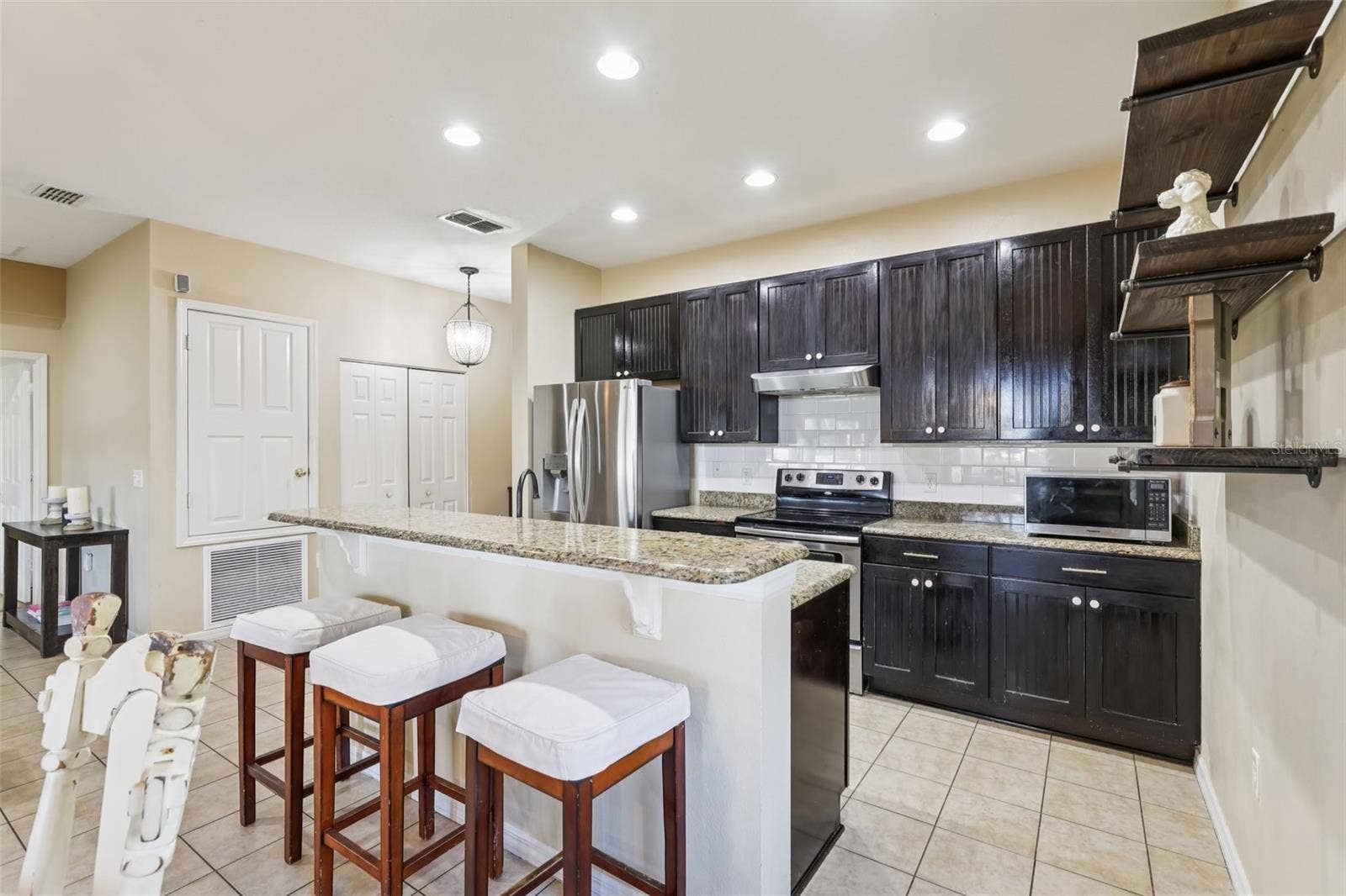 1689 STRATHMORE CIRCLE, Mount Dora, FL 32757 1689 STRATHMORE CIRCLE, Mount Dora, FL 32757