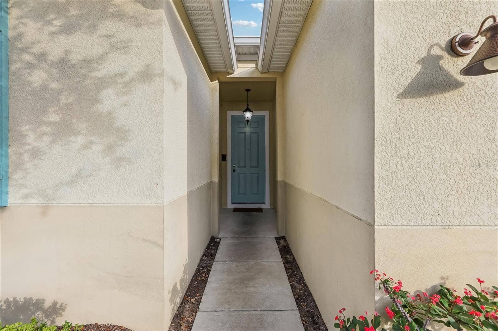 1689 STRATHMORE CIRCLE, Mount Dora, FL 32757 1689 STRATHMORE CIRCLE, Mount Dora, FL 32757