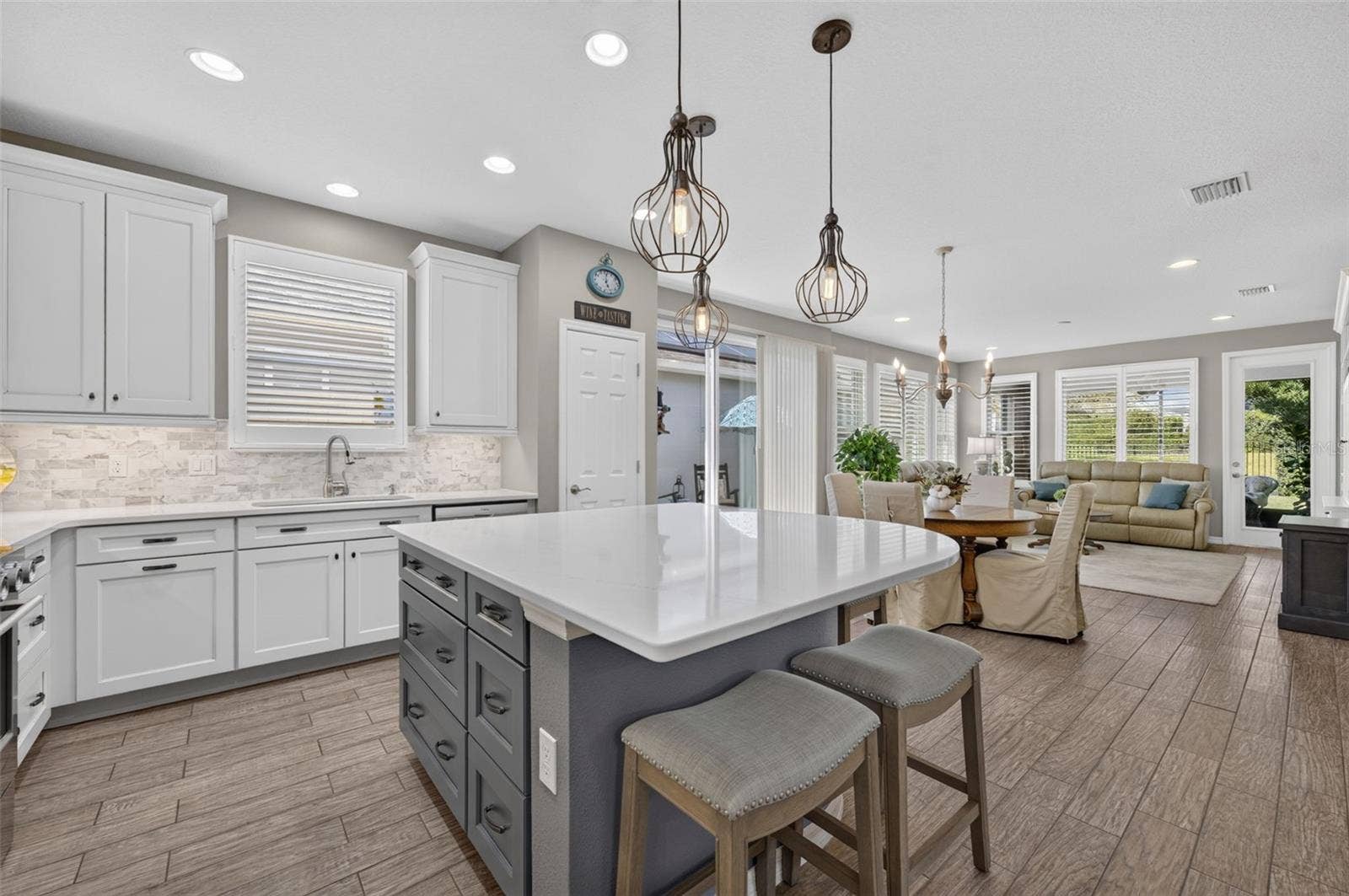 75 BAYOU BEND ROAD, Groveland, FL 34736 75 BAYOU BEND ROAD, Groveland, FL 34736