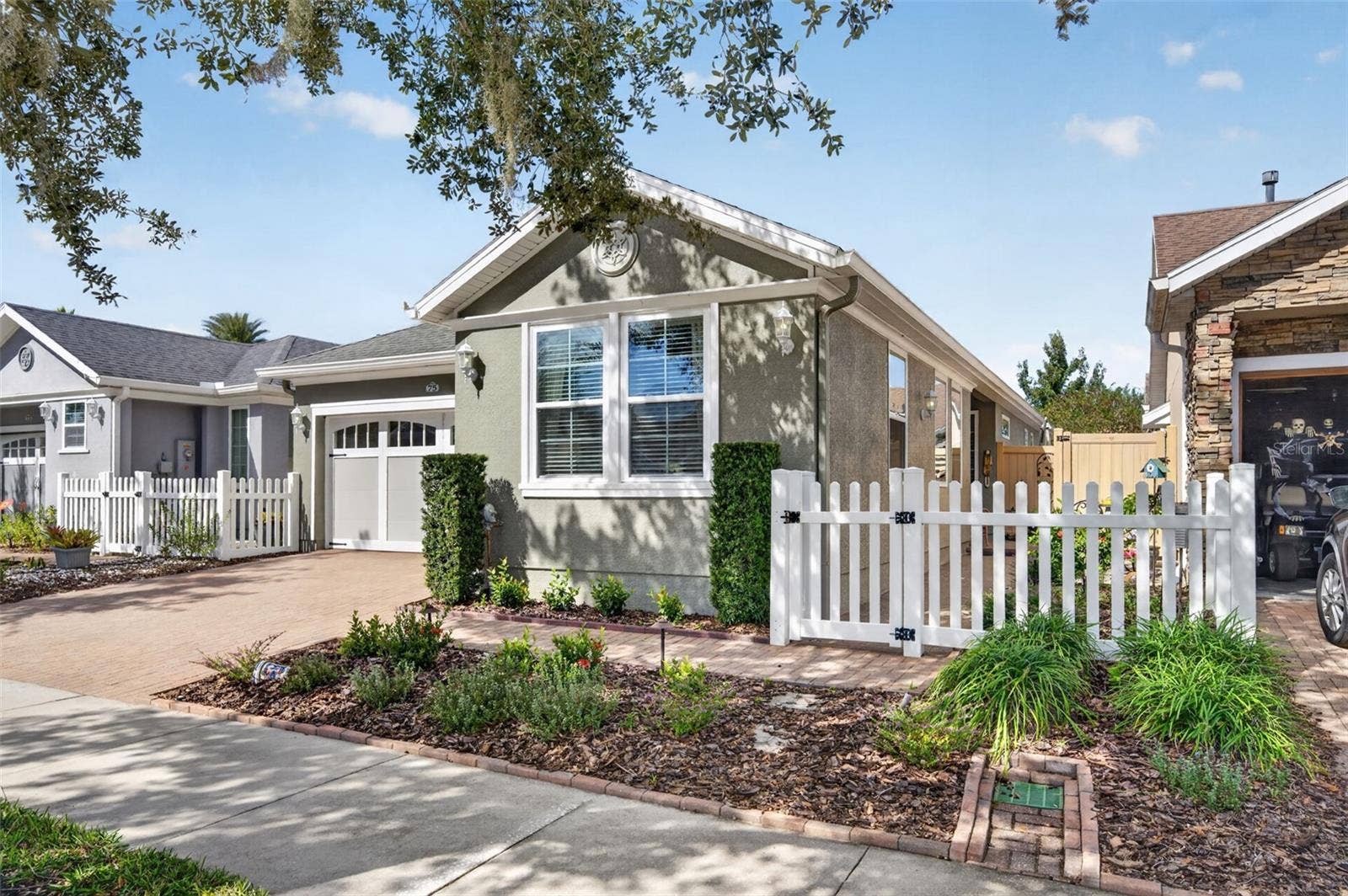 75 BAYOU BEND ROAD, Groveland, FL 34736 75 BAYOU BEND ROAD, Groveland, FL 34736
