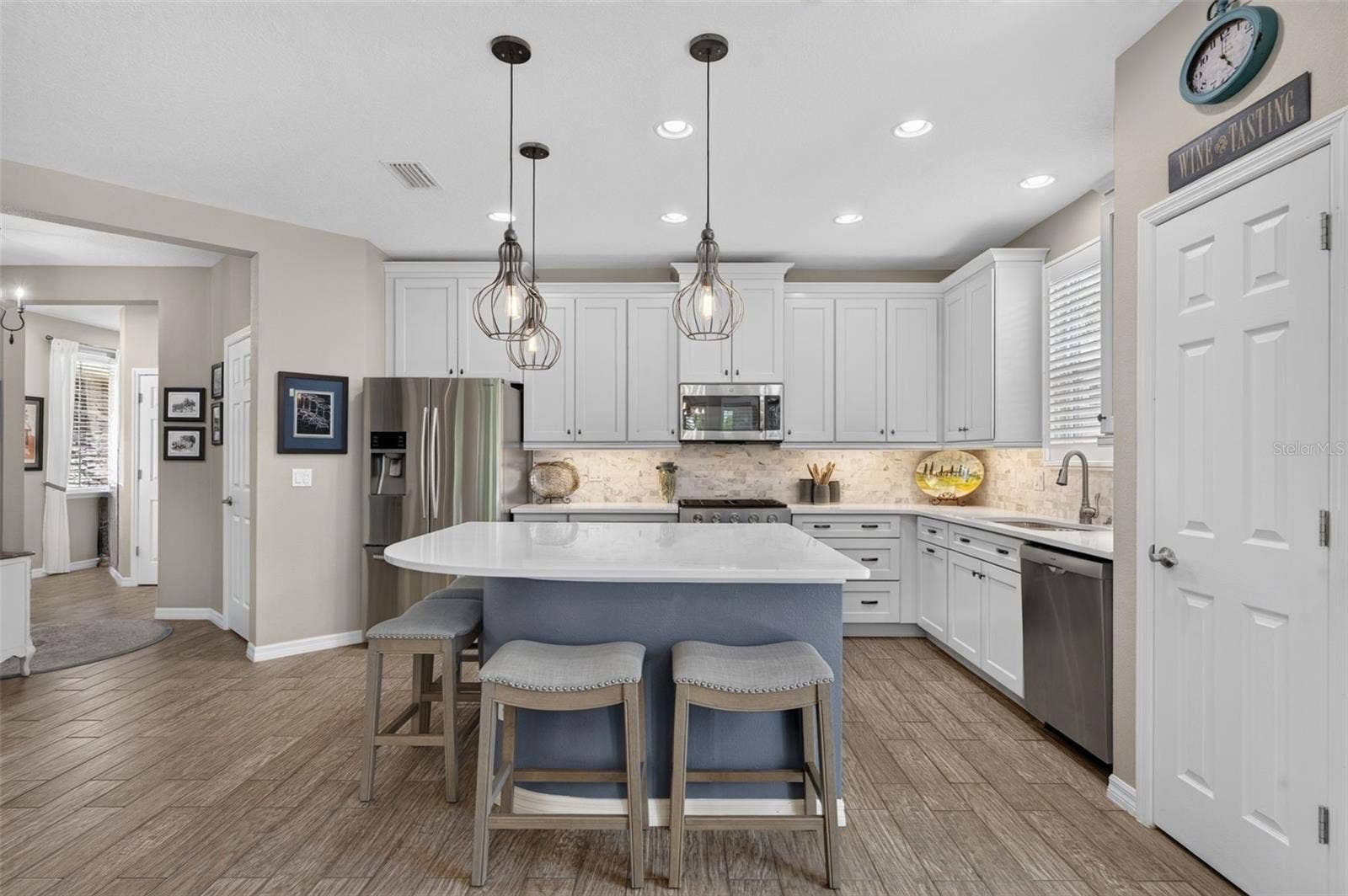 75 BAYOU BEND ROAD, Groveland, FL 34736 75 BAYOU BEND ROAD, Groveland, FL 34736