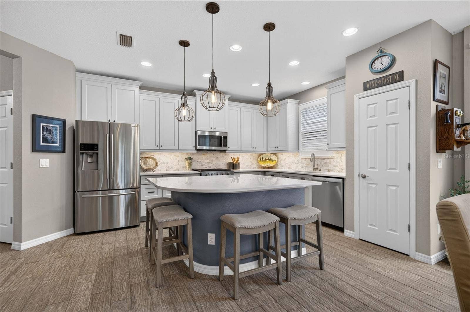 75 BAYOU BEND ROAD, Groveland, FL 34736 75 BAYOU BEND ROAD, Groveland, FL 34736