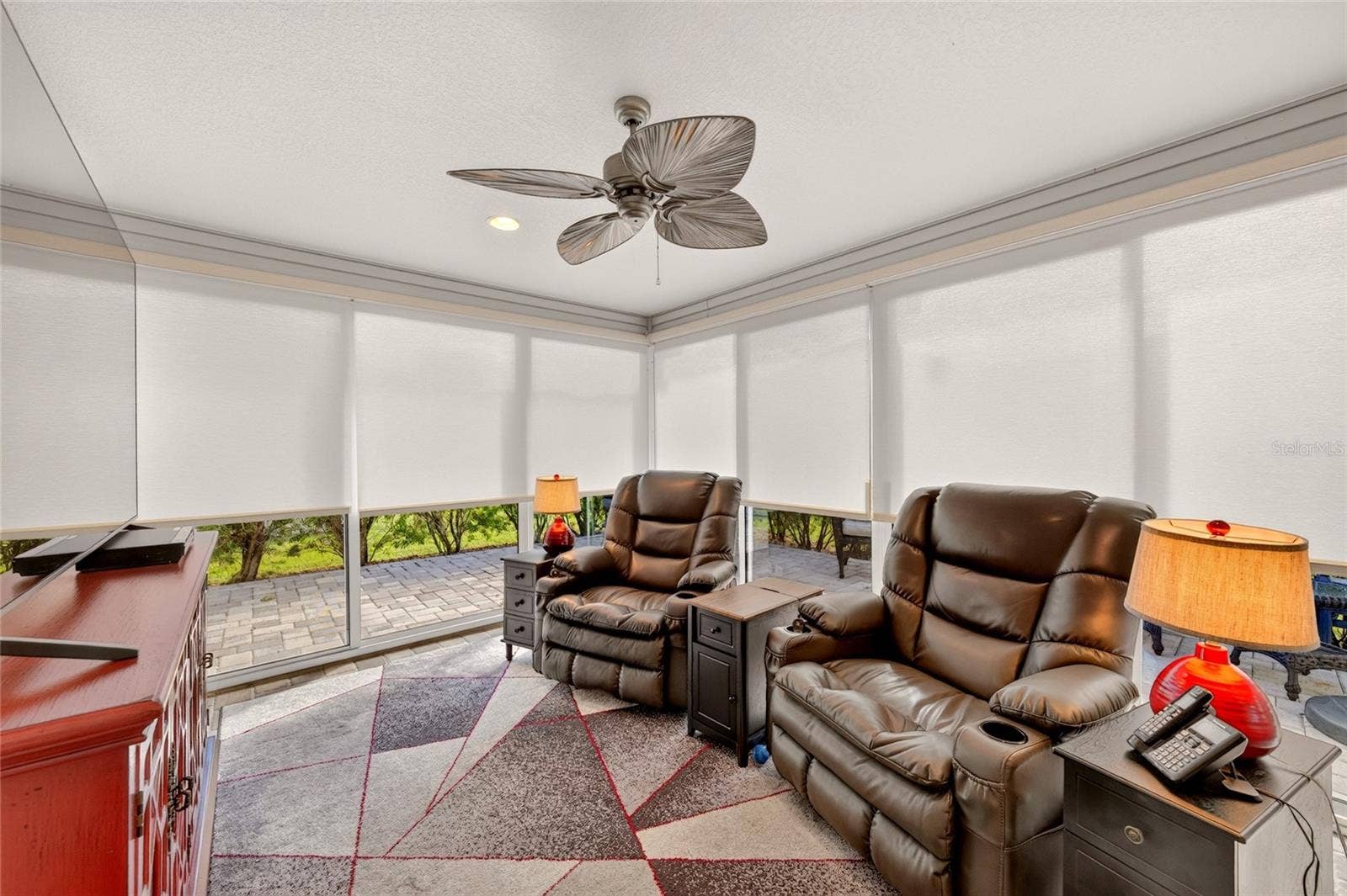 ENCLOSED LANAI