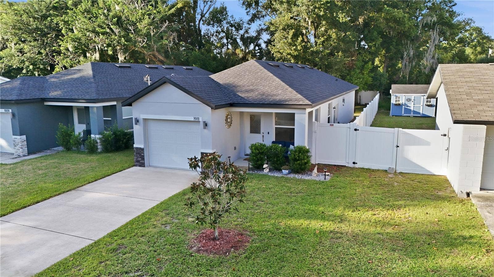 1911 VIRGINIA AVENUE, Eustis, FL 32726 1911 VIRGINIA AVENUE, Eustis, FL 32726