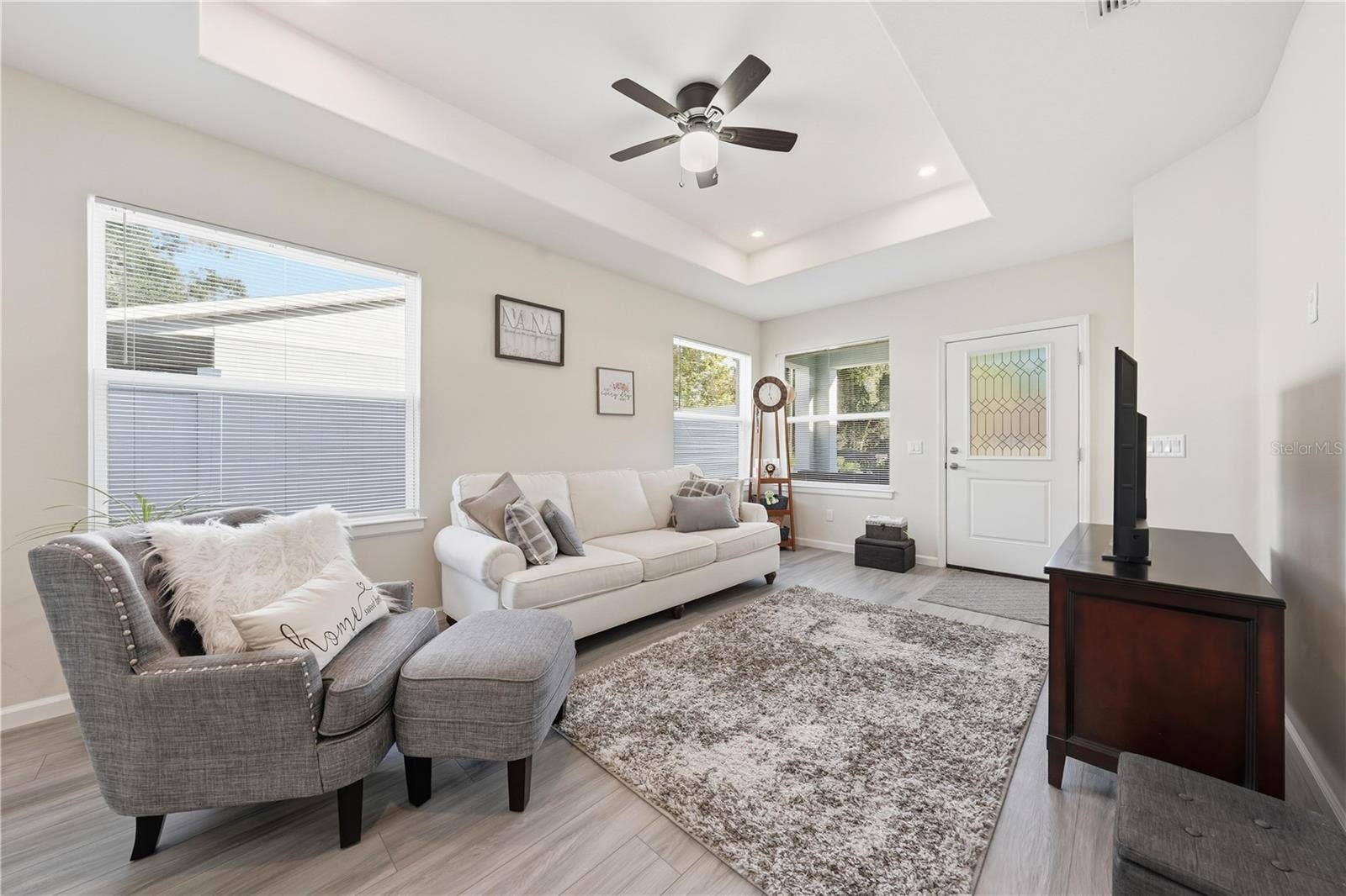 1911 VIRGINIA AVENUE, Eustis, FL 32726 Great Room