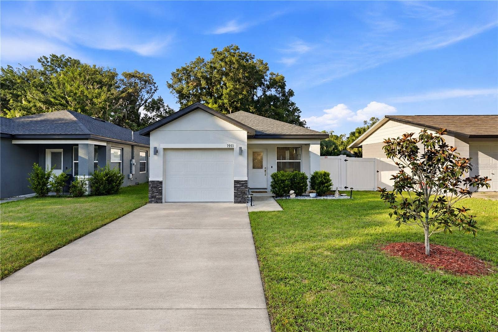 1911 VIRGINIA AVENUE, Eustis, FL 32726 1911 VIRGINIA AVENUE, Eustis, FL 32726