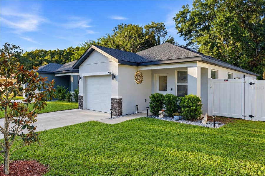 Property photo for 1911 VIRGINIA AVENUE, Eustis, FL