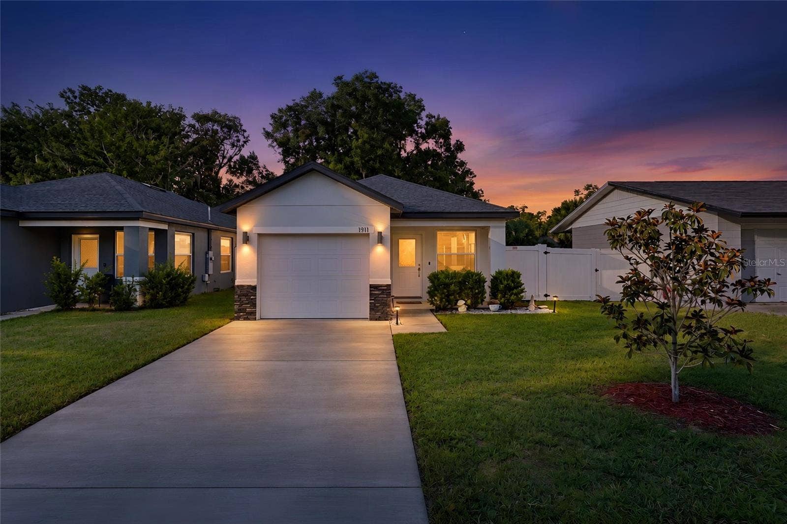 1911 VIRGINIA AVENUE, Eustis, FL 32726 1911 VIRGINIA AVENUE, Eustis, FL 32726