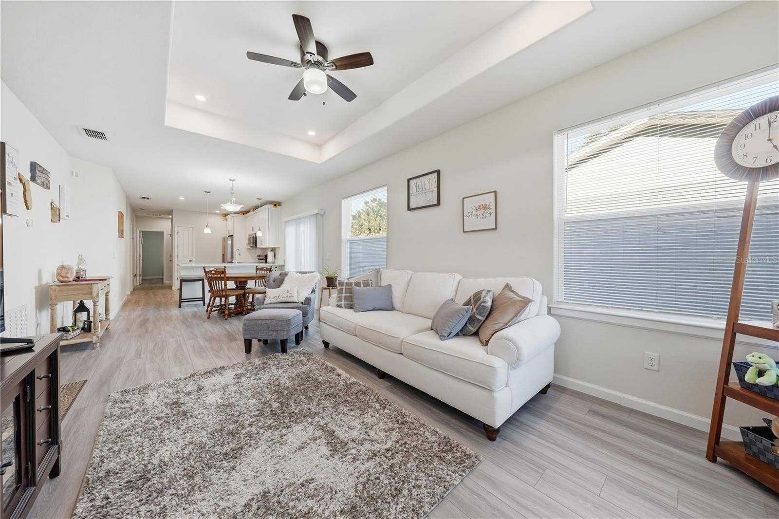 1911 VIRGINIA AVENUE, Eustis, FL 32726 great room, dining area, kitchen