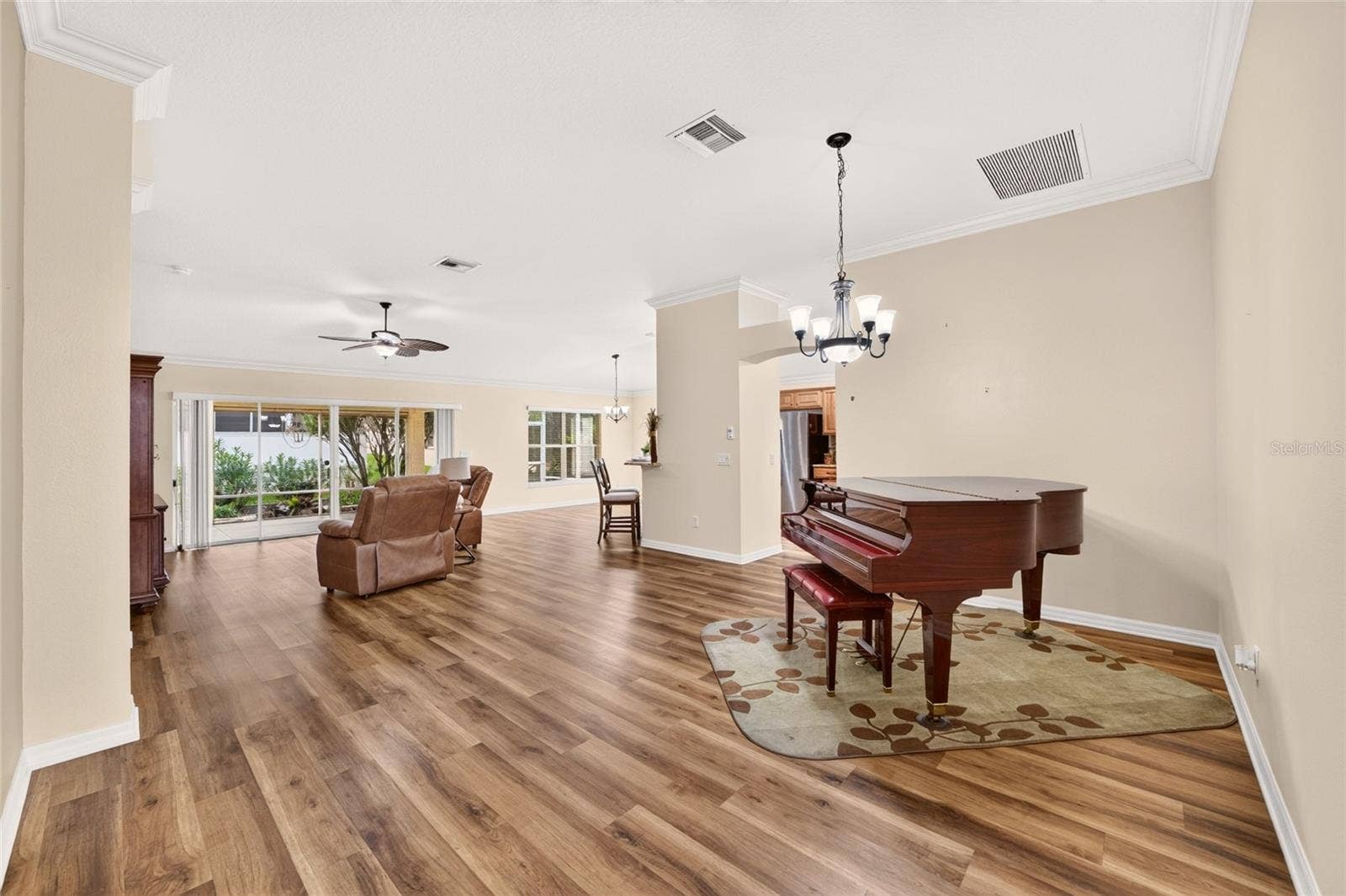 1631 TRAVELERS REST COURT, The Villages, FL 32162 1631 TRAVELERS REST COURT, The Villages, FL 32162