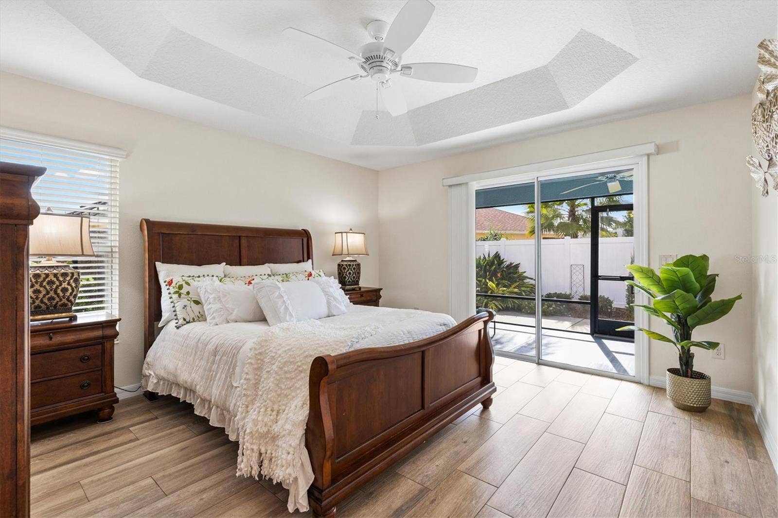 16839 SE 91ST PHILLIPS COURT, The Villages, FL 32162 16839 SE 91ST PHILLIPS COURT, The Villages, FL 32162