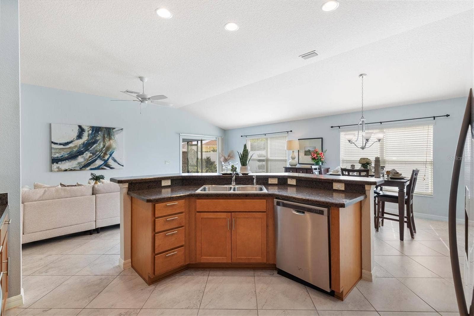 16839 SE 91ST PHILLIPS COURT, The Villages, FL 32162 16839 SE 91ST PHILLIPS COURT, The Villages, FL 32162