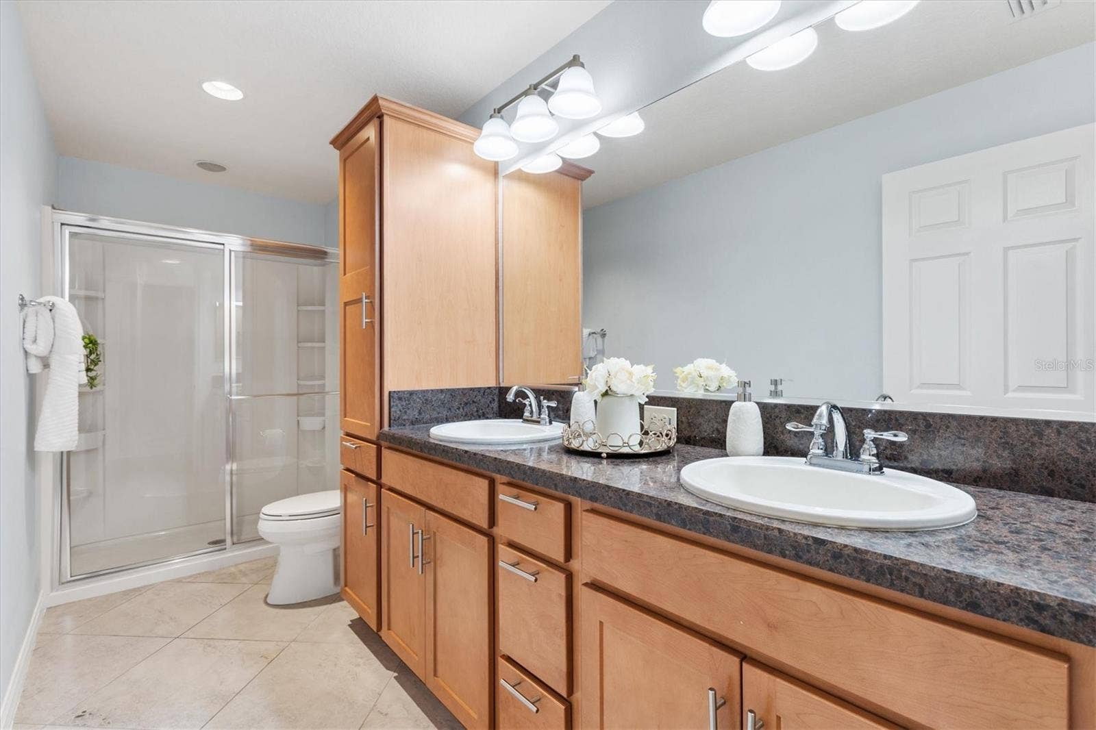 16839 SE 91ST PHILLIPS COURT, The Villages, FL 32162 16839 SE 91ST PHILLIPS COURT, The Villages, FL 32162