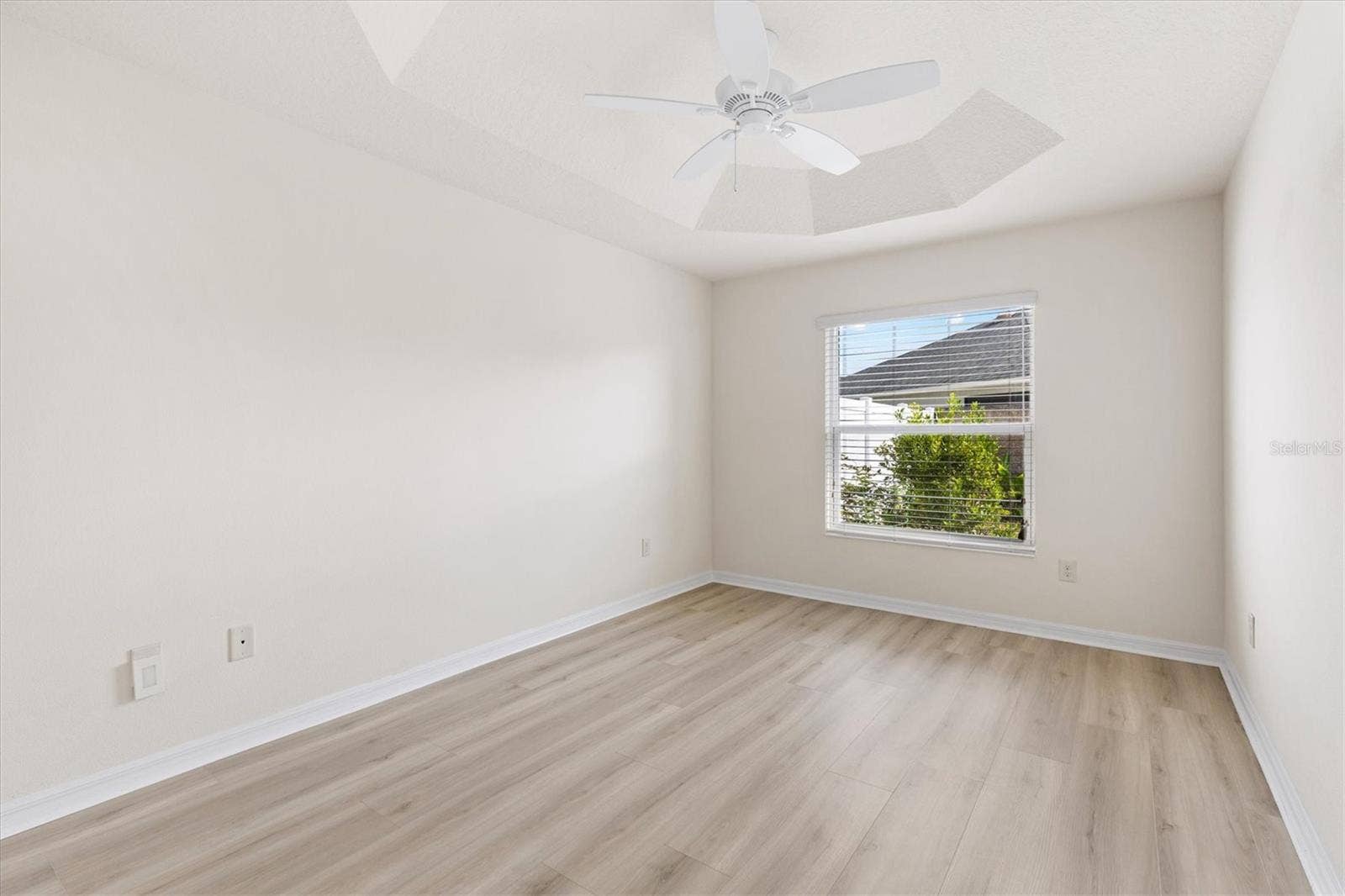 16839 SE 91ST PHILLIPS COURT, The Villages, FL 32162 16839 SE 91ST PHILLIPS COURT, The Villages, FL 32162