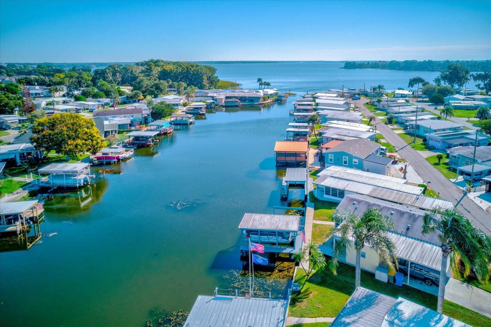1440 S SHORE DRIVE, Tavares, FL 32778