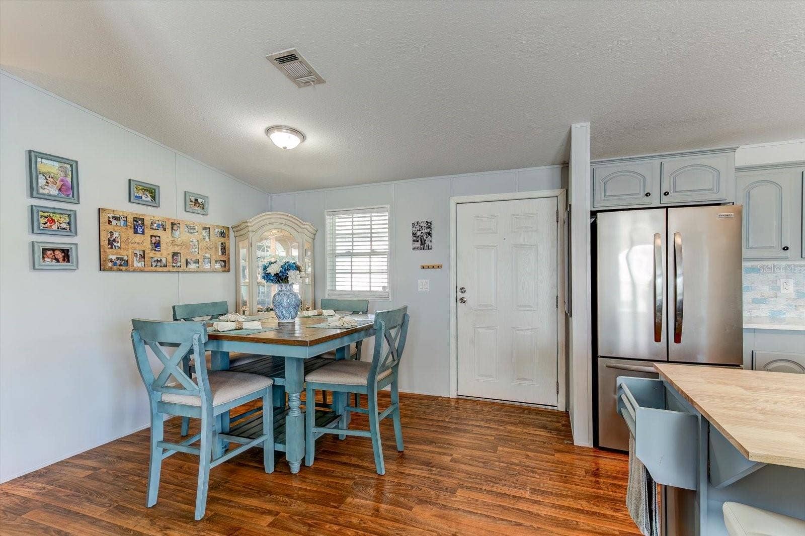 1440 S SHORE DRIVE, Tavares, FL 32778