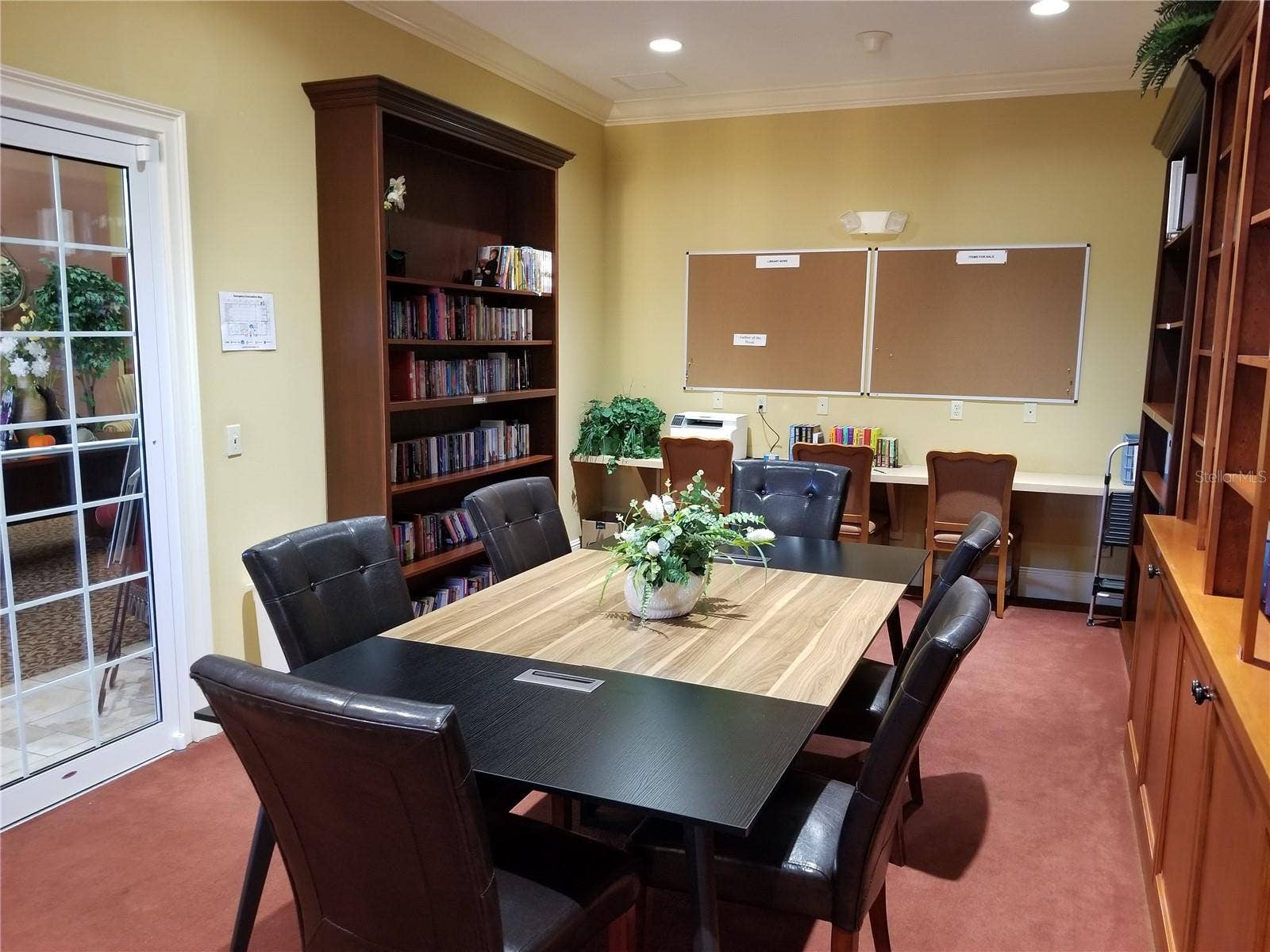 Oxford, FL 34484 Free honor library