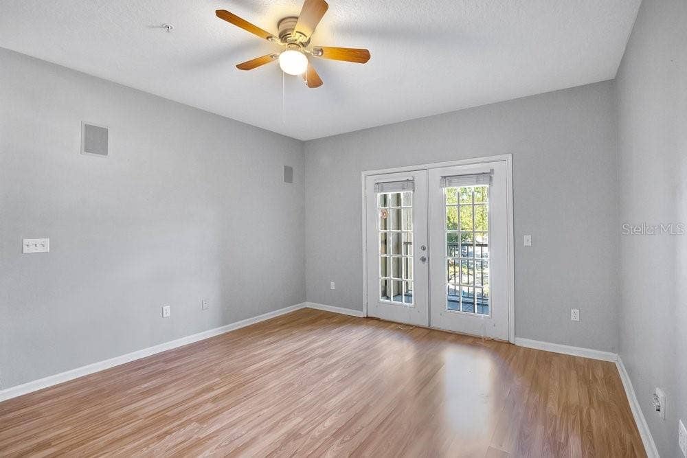 14238 FREDRICKSBURG DRIVE, #304, Orlando, FL 32837 Livingroom