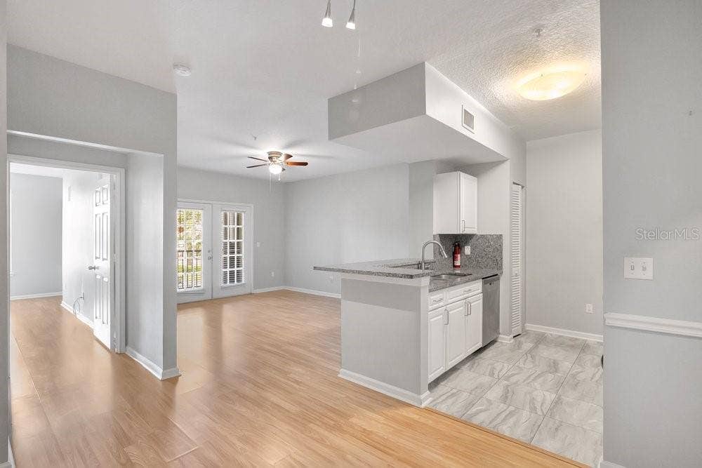 14238 FREDRICKSBURG DRIVE, #304, Orlando, FL 32837 Open Concept Living