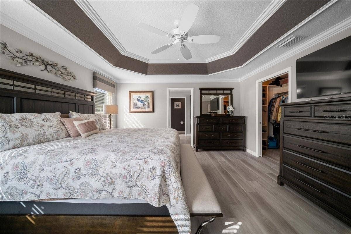 Tray Ceiling with Crown Molding