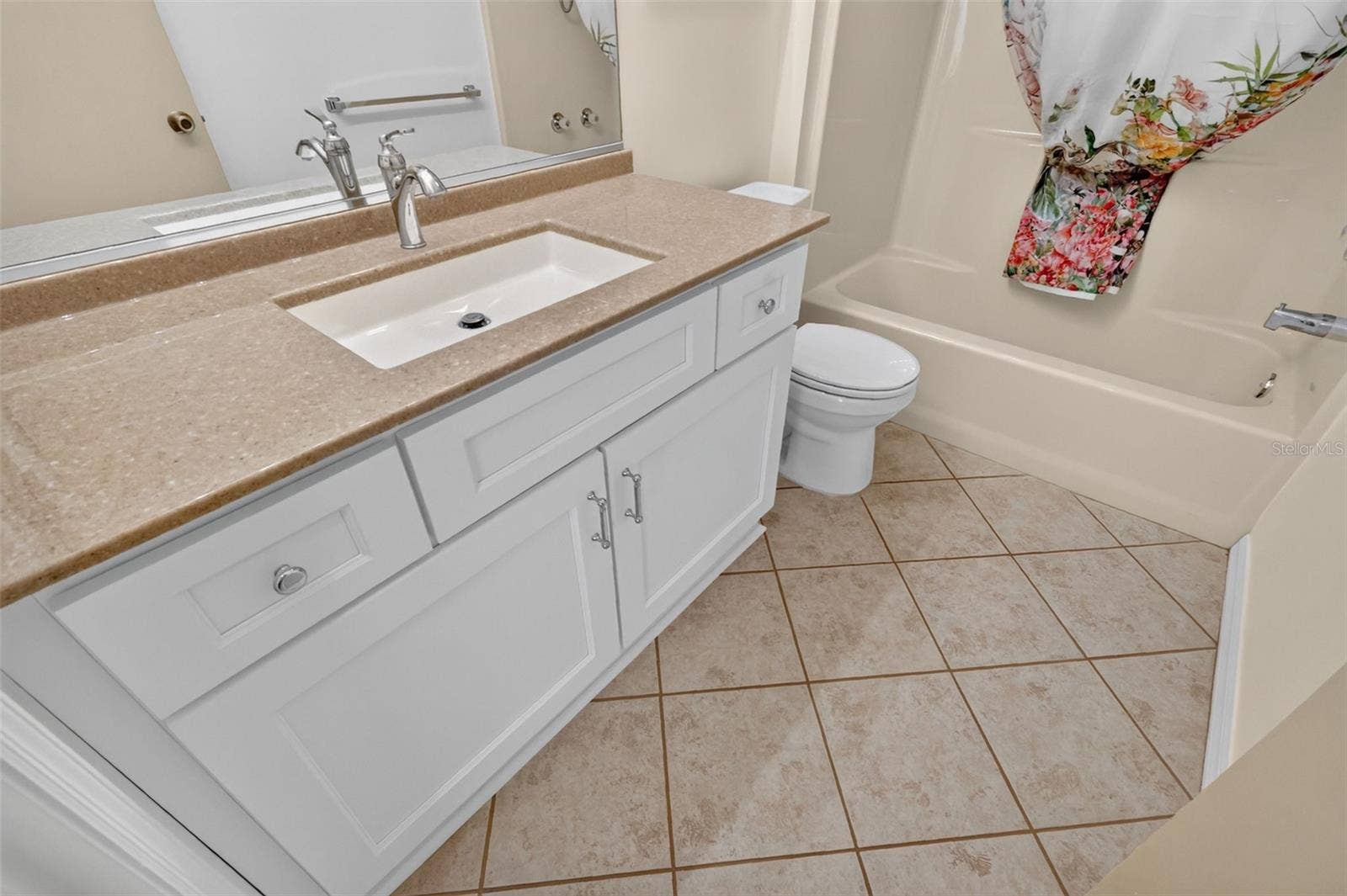 407 CARMEL AVENUE, The Villages, FL 32159 Second Bathroom