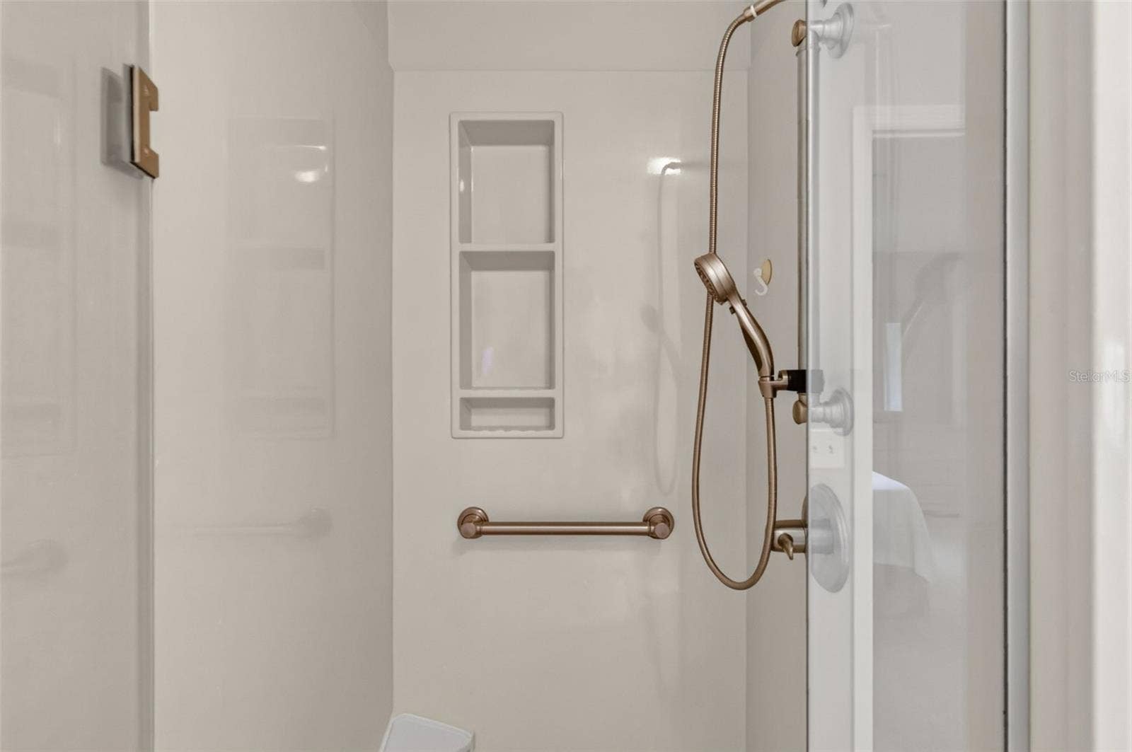 407 CARMEL AVENUE, The Villages, FL 32159 Primary Bathroom