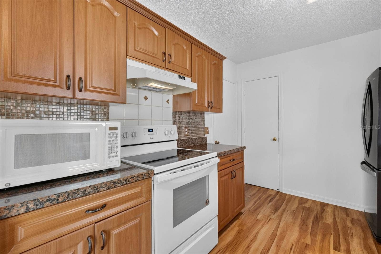 407 CARMEL AVENUE, The Villages, FL 32159 Kitchen