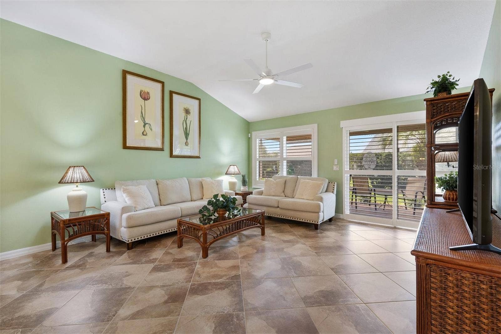 17916 SE 87TH MELROSE COURT, The Villages, FL 32162 17916 SE 87TH MELROSE COURT, The Villages, FL 32162