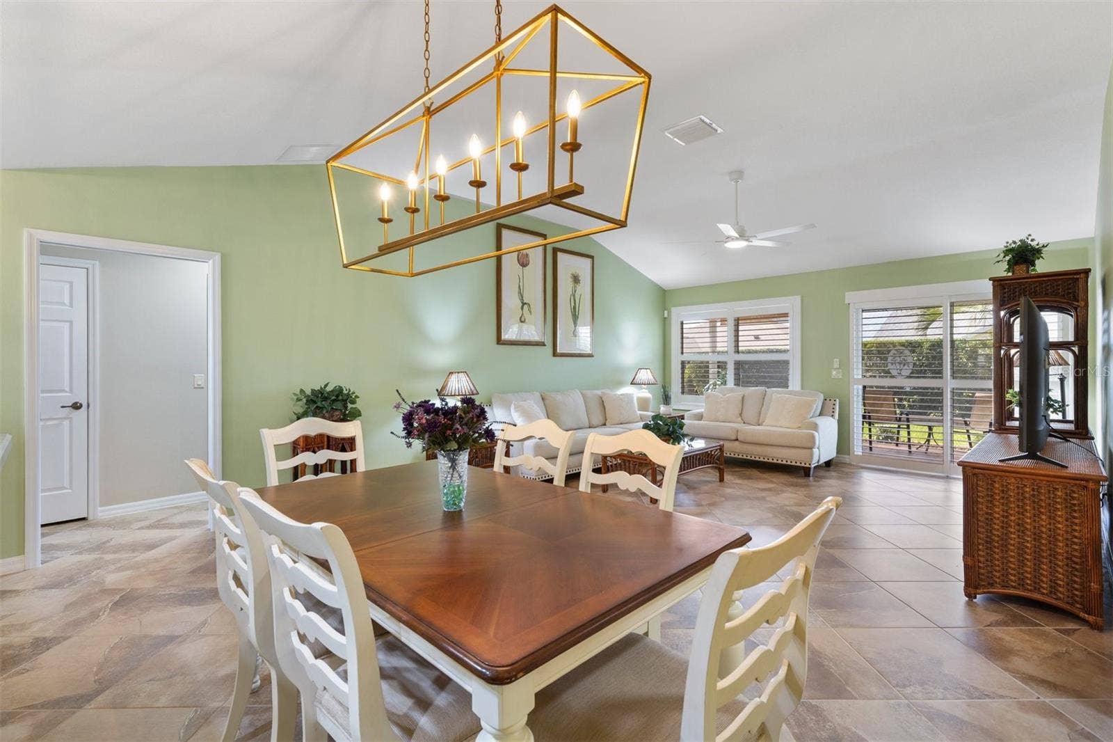 17916 SE 87TH MELROSE COURT, The Villages, FL 32162 17916 SE 87TH MELROSE COURT, The Villages, FL 32162
