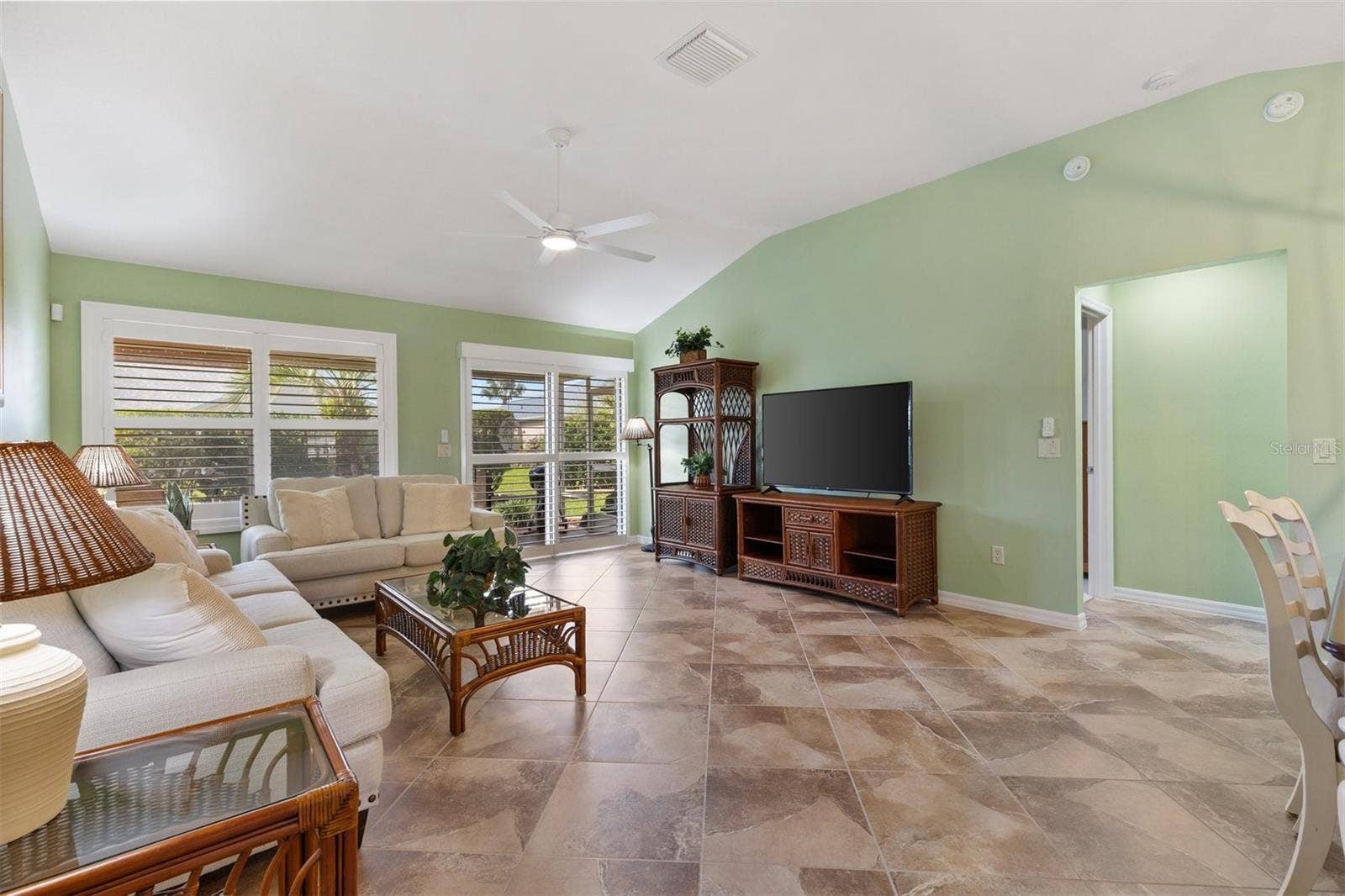 17916 SE 87TH MELROSE COURT, The Villages, FL 32162 17916 SE 87TH MELROSE COURT, The Villages, FL 32162