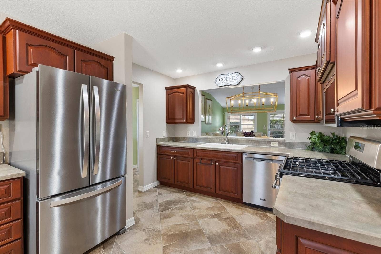 17916 SE 87TH MELROSE COURT, The Villages, FL 32162 17916 SE 87TH MELROSE COURT, The Villages, FL 32162
