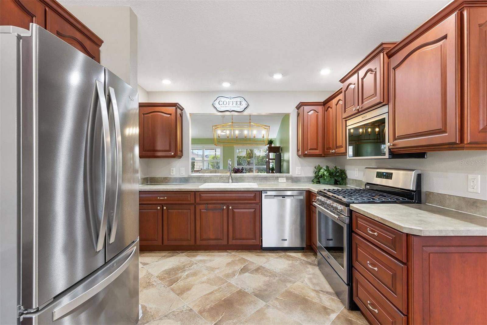 17916 SE 87TH MELROSE COURT, The Villages, FL 32162 17916 SE 87TH MELROSE COURT, The Villages, FL 32162