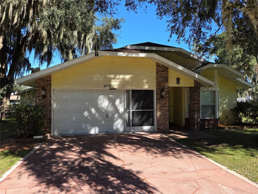 Property photo for 970 CR 467, Lake Panasoffkee, FL