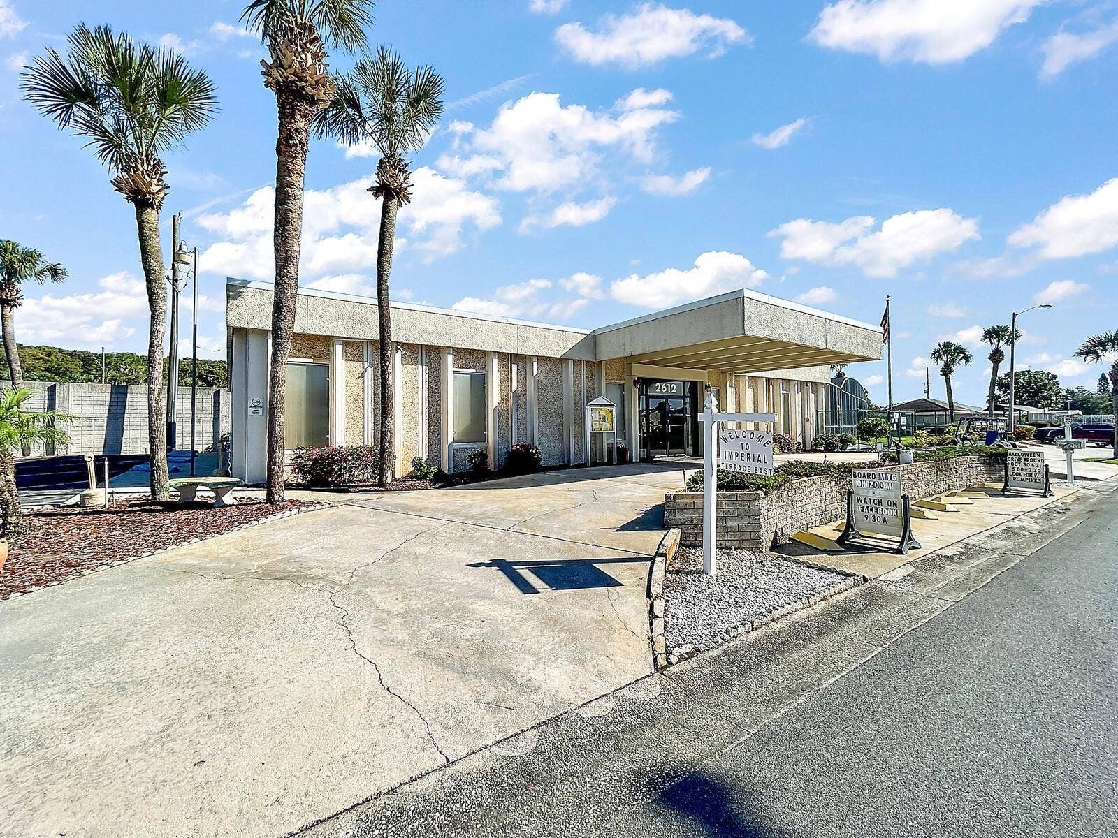 2417 VINDALE ROAD, Tavares, FL 32778 Clubhouse