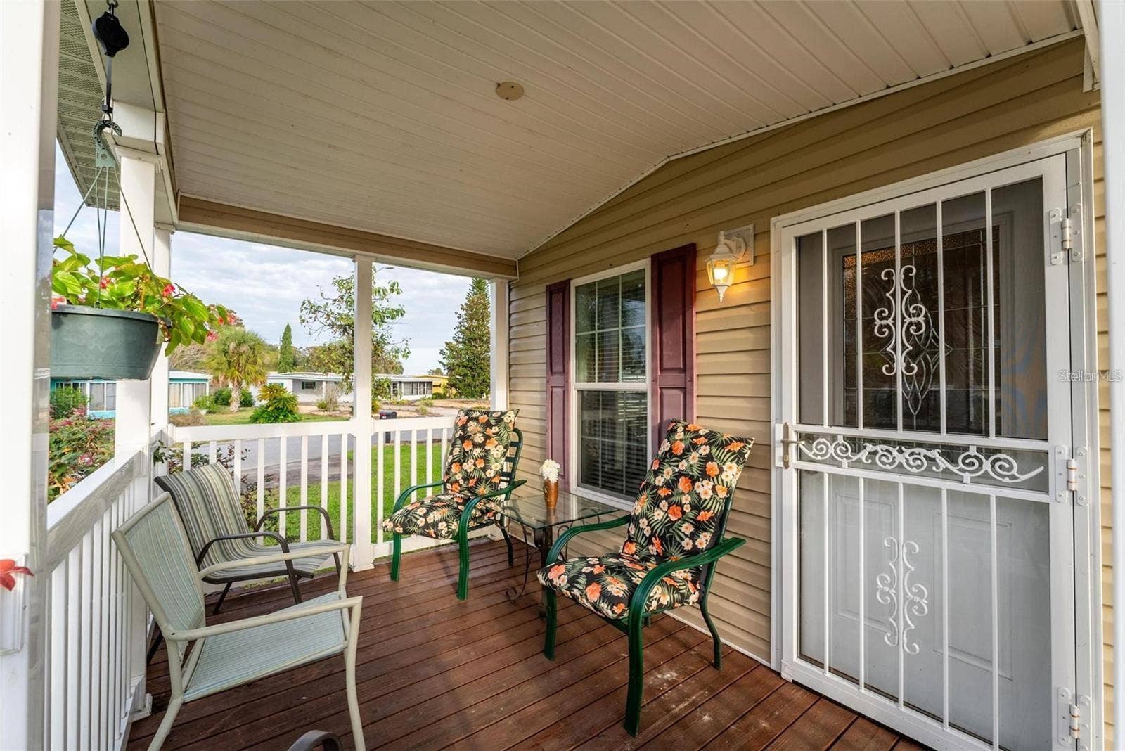 2417 VINDALE ROAD, Tavares, FL 32778 Covered front porch